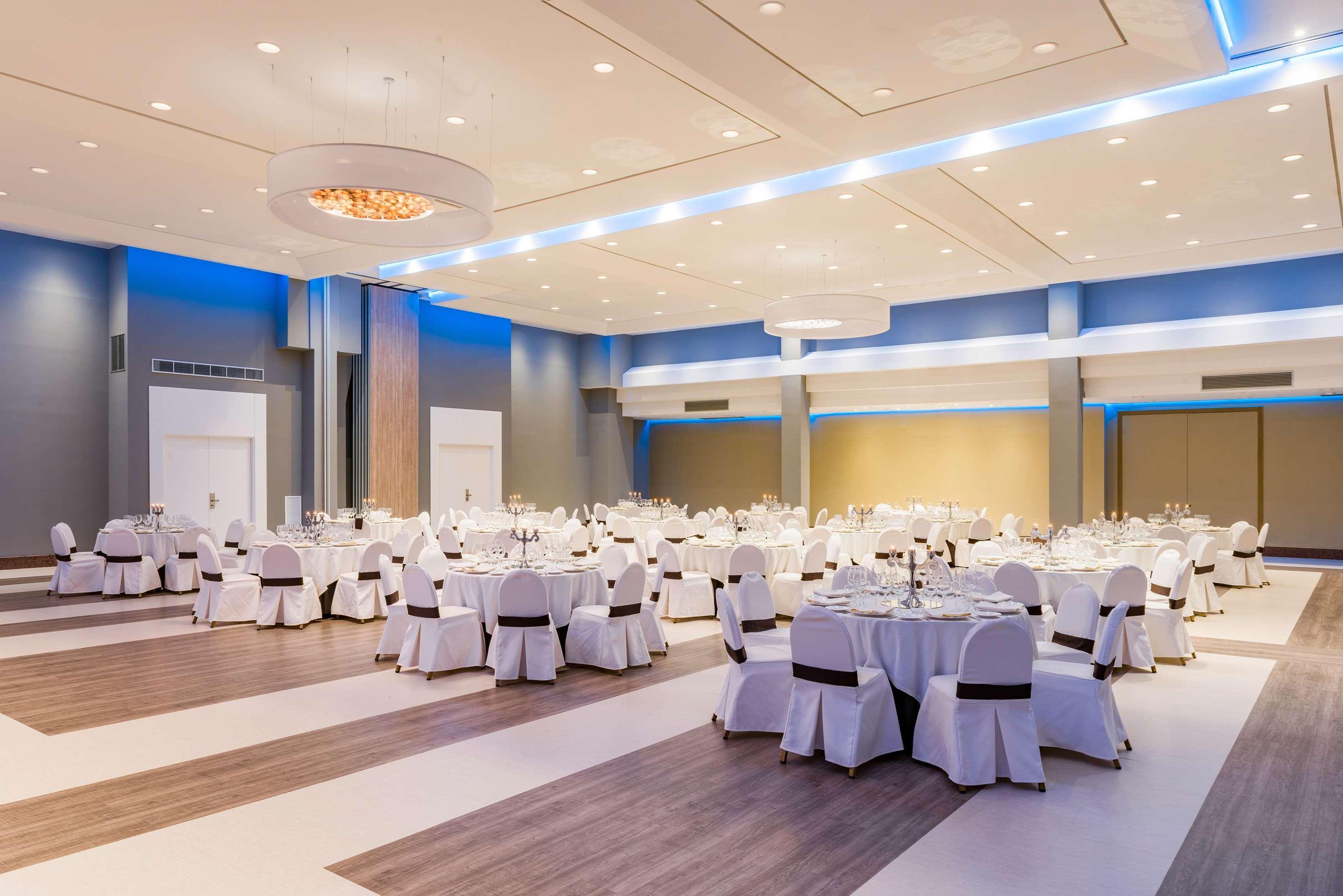Hotel Guadalajara & Conference Center Affiliated By Melia Екстериор снимка