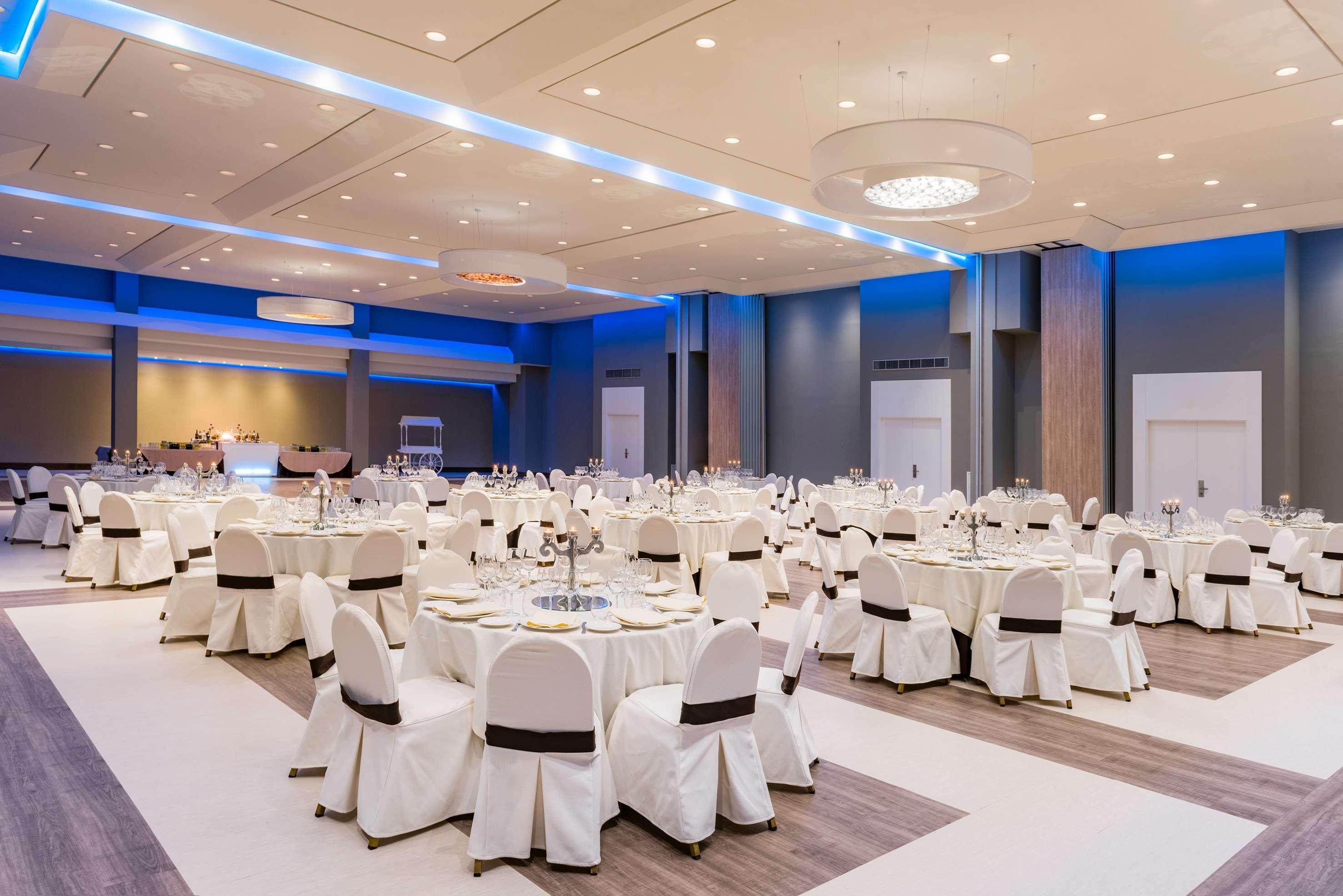 Hotel Guadalajara & Conference Center Affiliated By Melia Екстериор снимка