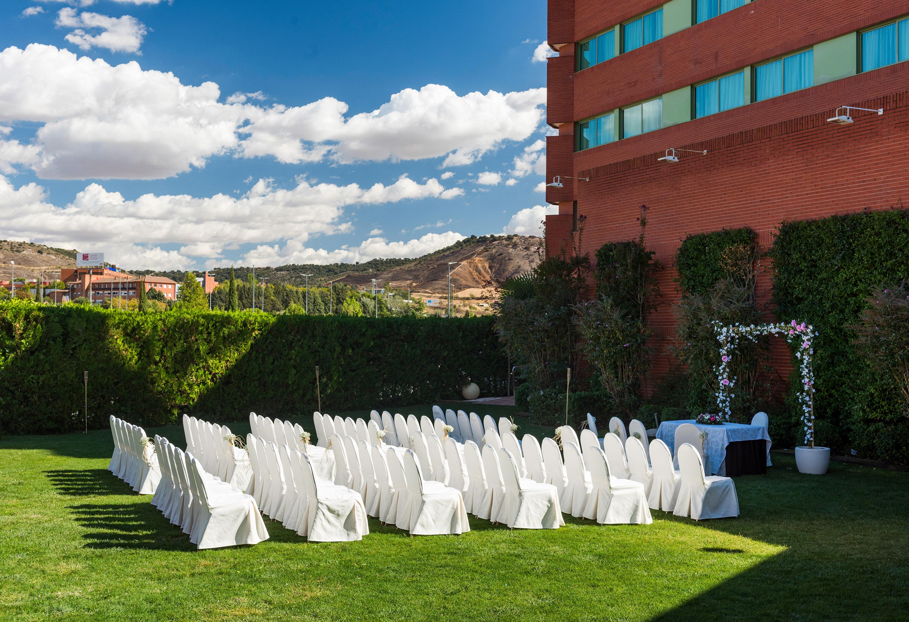 Hotel Guadalajara & Conference Center Affiliated By Melia Екстериор снимка