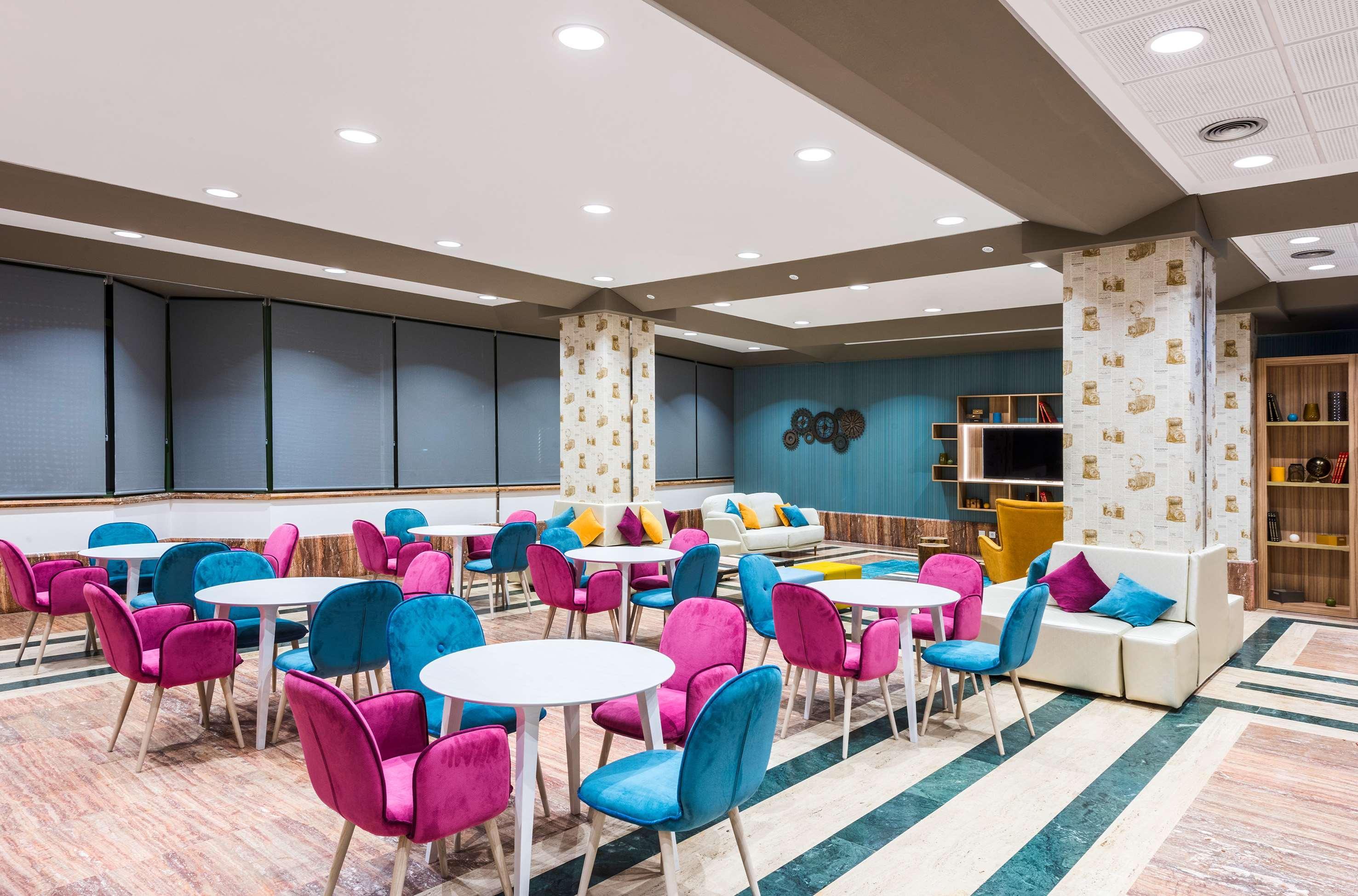 Hotel Guadalajara & Conference Center Affiliated By Melia Екстериор снимка