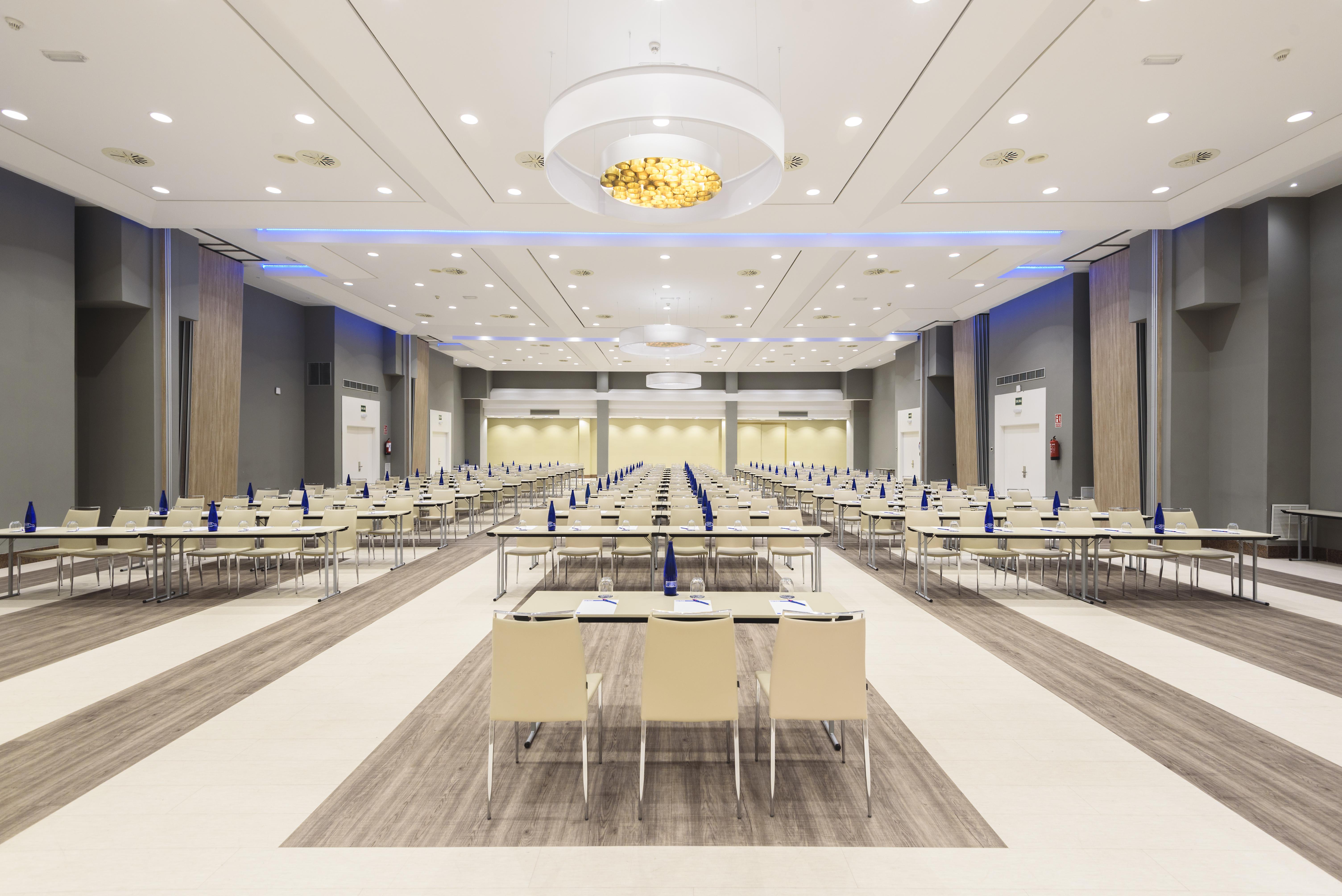 Hotel Guadalajara & Conference Center Affiliated By Melia Екстериор снимка