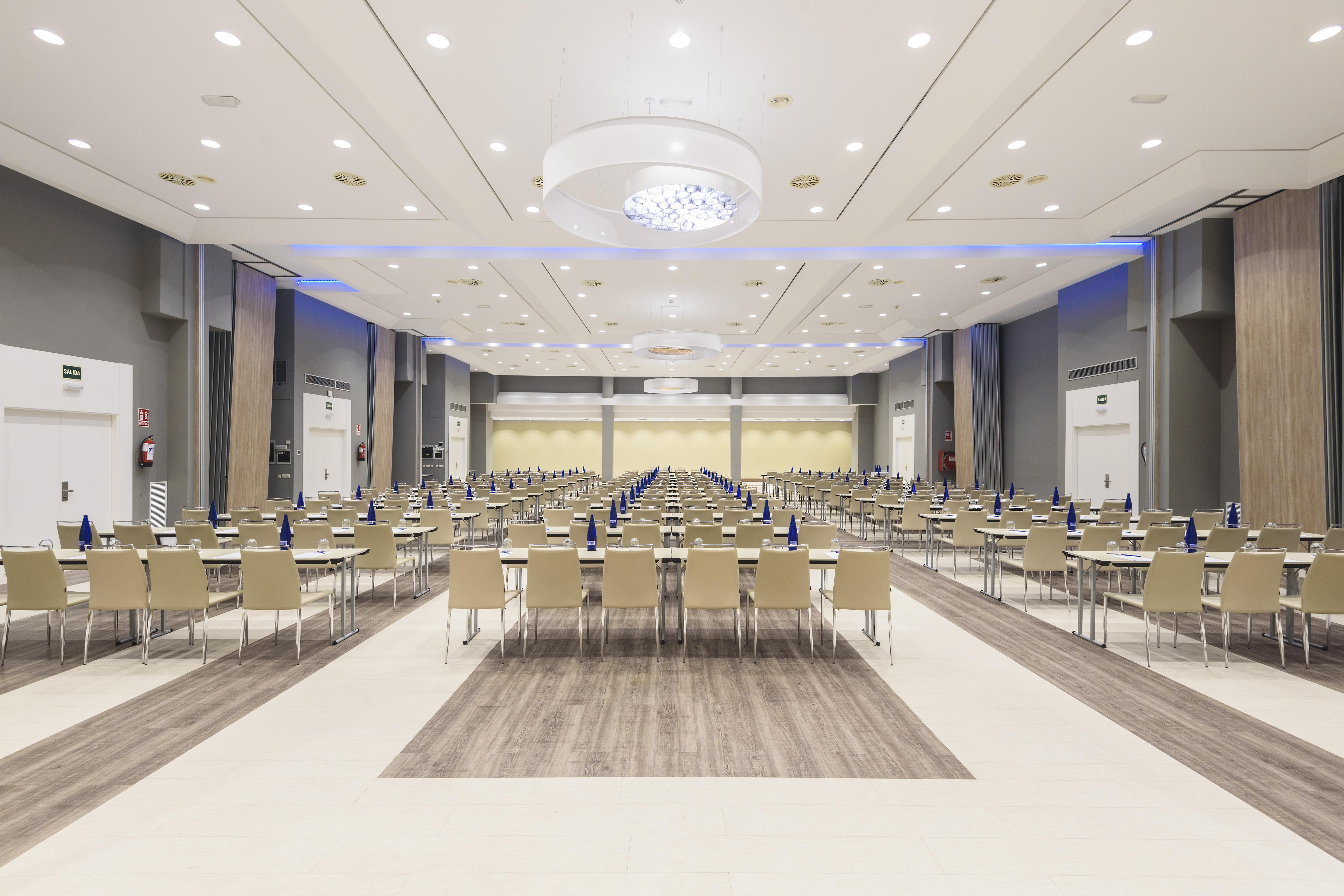Hotel Guadalajara & Conference Center Affiliated By Melia Екстериор снимка